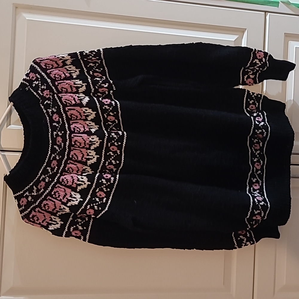 Hand knit Fair Isle Sweater Black Pink White L